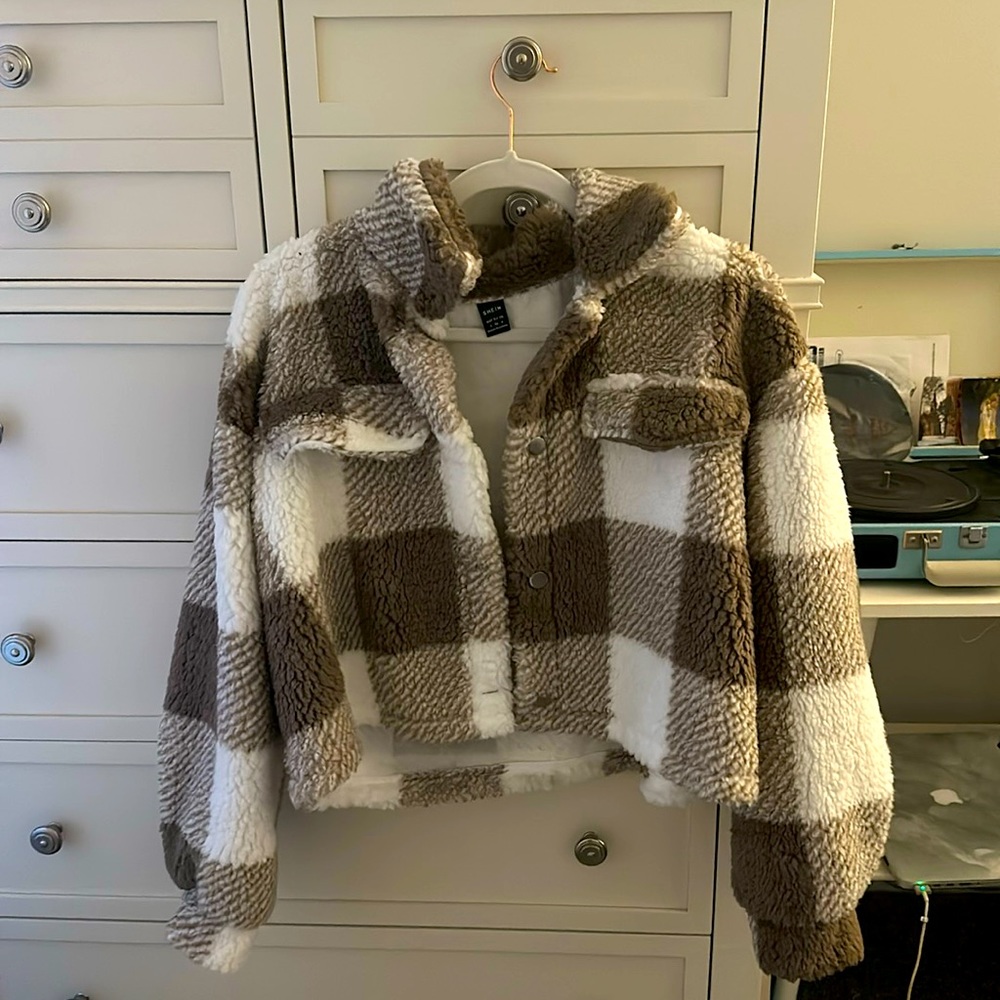 Long sleeve fuzzy multi-colored cropped jacket